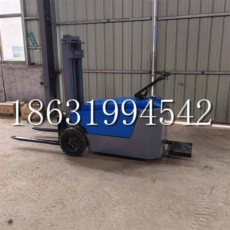 冠县全电动叉车插腿式堆高车液压装卸车1.5吨升高小型站驾式铲车